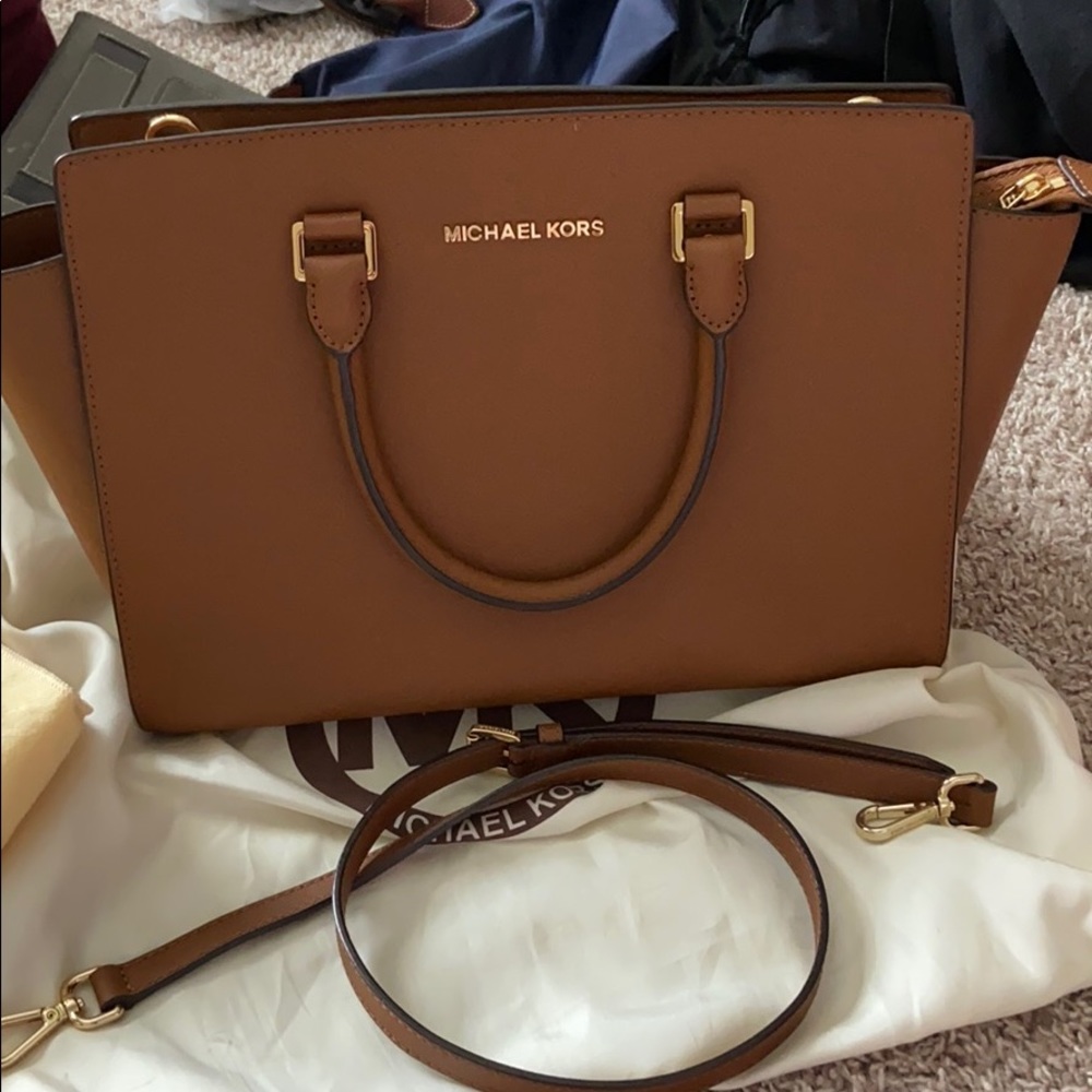 MK Selma Large in Brown